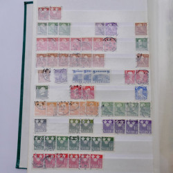 Lot de timbres de Suède oblitérés en un album.