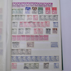 Lot de timbres de Suède oblitérés en un album.