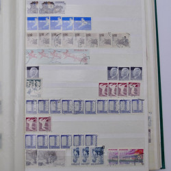 Lot de timbres de Suède oblitérés en un album.