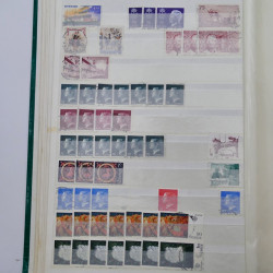 Lot de timbres de Suède oblitérés en un album.