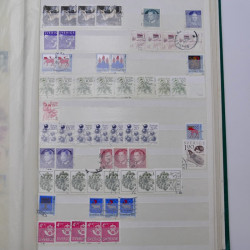 Lot de timbres de Suède oblitérés en un album.