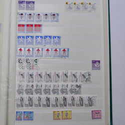 Lot de timbres de Suède oblitérés en un album.