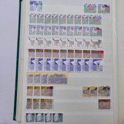 Lot de timbres de Suède oblitérés en un album.