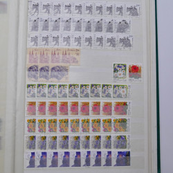 Lot de timbres de Suède oblitérés en un album.