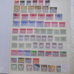 Lot de timbres de Tchécoslovaquie oblitérés en un album.