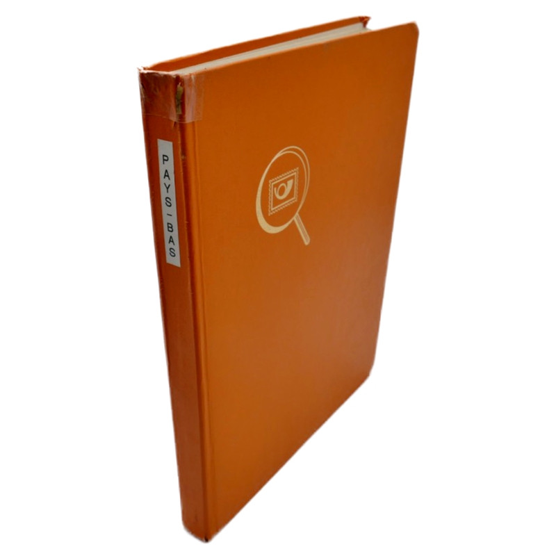 Lot de timbres de Pays-Bas oblitérés en un album.