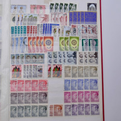 Lot de timbres de Luxembourg oblitérés en un album.