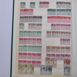 Lot de timbres de Canada neufs et oblitérés en un album