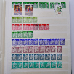 Lot de timbres d'Irlande oblitérés en un album.