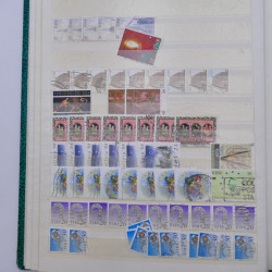 Lot de timbres d'Irlande oblitérés en un album.