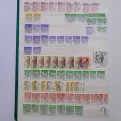 Lot de timbres d'Irlande oblitérés en un album.