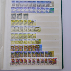 Lot de timbres d'Irlande oblitérés en un album.
