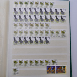 Lot de timbres d'Irlande oblitérés en un album.