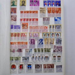 Lot de timbres d'Espagne oblitérés en un album.