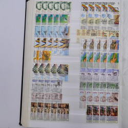 Lot de timbres d'Espagne oblitérés en un album.