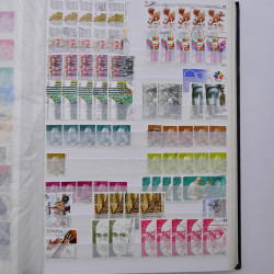 Lot de timbres d'Espagne oblitérés en un album.