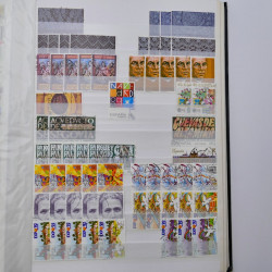 Lot de timbres d'Espagne oblitérés en un album.