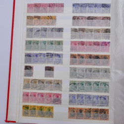 Lot de timbres d'Allemagne Reich neufs et oblitérés en un album.