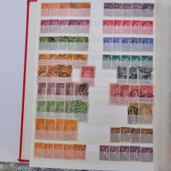 Lot de timbres d'Allemagne Reich neufs et oblitérés en un album.