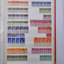 Lot de timbres d'Allemagne Reich neufs et oblitérés en un album.