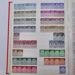 Lot de timbres d'Allemagne Reich neufs et oblitérés en un album.