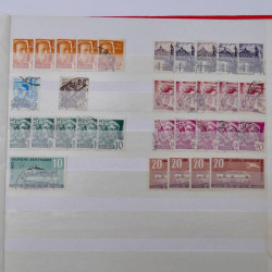 Lot de timbres d'Allemagne Reich neufs et oblitérés en un album.