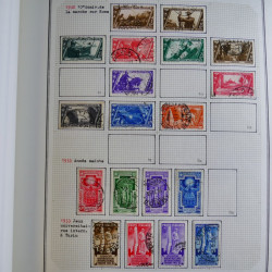 Collection timbres d'Italie 1862-2003 neufs et oblitérés en un album.