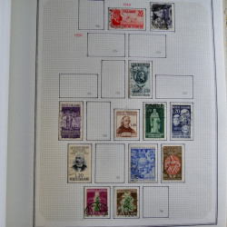 Collection timbres d'Italie 1862-2003 neufs et oblitérés en un album.