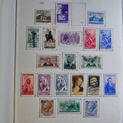 Collection timbres d'Italie 1862-2003 neufs et oblitérés en un album.