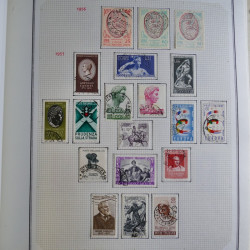 Collection timbres d'Italie 1862-2003 neufs et oblitérés en un album.