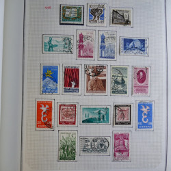 Collection timbres d'Italie 1862-2003 neufs et oblitérés en un album.