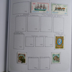 Collection timbres d'Italie 1862-2003 neufs et oblitérés en un album.