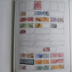 Collection timbres d'Italie 1862-2003 neufs et oblitérés en un album.