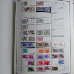 Collection timbres d'Italie 1862-2003 neufs et oblitérés en un album.