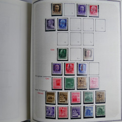 Collection timbres d'Italie 1862-2003 neufs et oblitérés en un album.