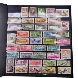 Lot de timbres de Liban neufs et oblitérés en un album.