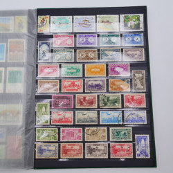 Lot de timbres de Liban neufs et oblitérés en un album.