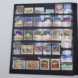 Lot de timbres de Liechtenstein et Luxembourg neufs et oblitérés en un album.