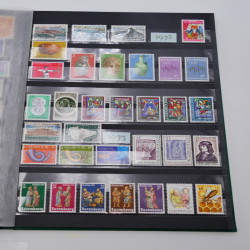 Lot de timbres de Liechtenstein et Luxembourg neufs et oblitérés en un album.