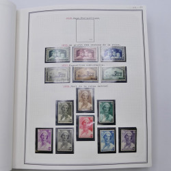 Collection timbres de Belgique, Pays Bas, Luxembourg en un album.