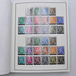 Collection timbres de Belgique, Pays Bas, Luxembourg en un album.