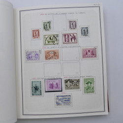 Collection timbres de Belgique, Pays Bas, Luxembourg en un album.