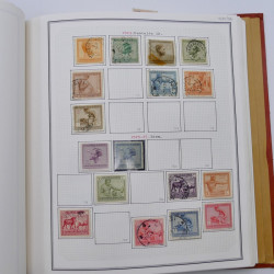 Collection timbres de Belgique, Pays Bas, Luxembourg en un album.