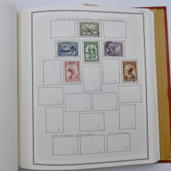 Collection timbres de Belgique, Pays Bas, Luxembourg en un album.