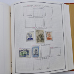 Collection timbres de Belgique, Pays Bas, Luxembourg en un album.