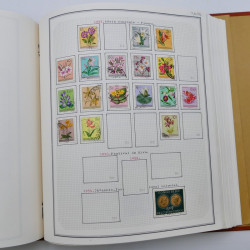 Collection timbres de Belgique, Pays Bas, Luxembourg en un album.