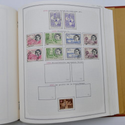 Collection timbres de Belgique, Pays Bas, Luxembourg en un album.