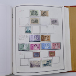 Collection timbres de Belgique, Pays Bas, Luxembourg en un album.