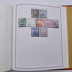 Collection timbres de Belgique, Pays Bas, Luxembourg en un album.