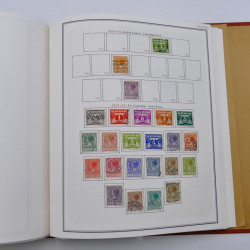 Collection timbres de Belgique, Pays Bas, Luxembourg en un album.
